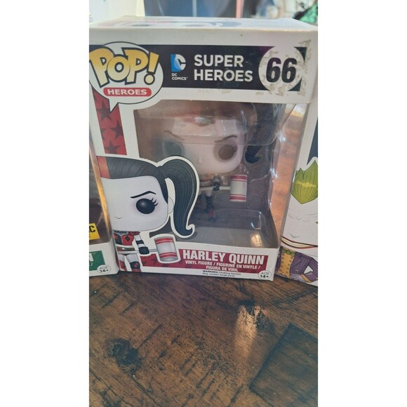 Funko Pop DC Super Heroes - Harley Quinn - Hot Topic #121 AND #66 #53 #509 (4) - Picture 3 of 13